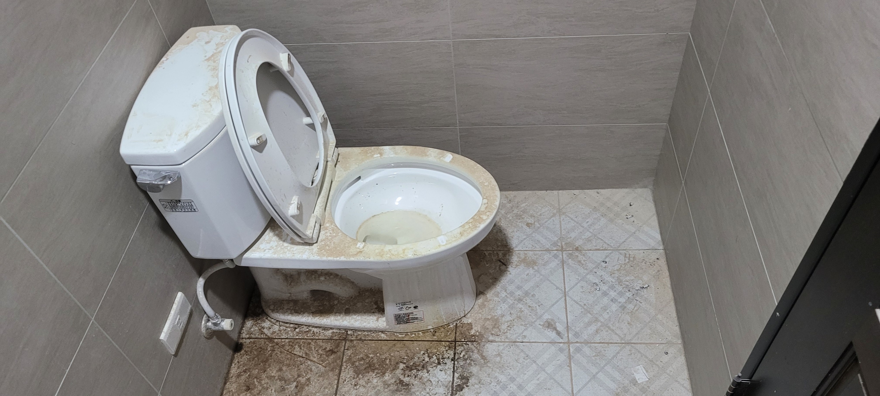 【新竹裝潢清潔】浴室裝潢清潔